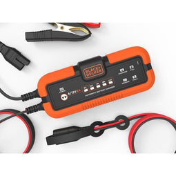 BLACK & DECKER ACCULADER 6V EN 12V 4A