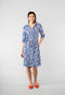 Overhemdjurk met blauwe bloemen