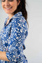 Overhemdjurk met blauwe bloemen