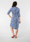 Overhemdjurk met blauwe bloemen