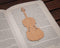 Boekenlegger Cello Eiken.