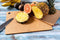 Finest by ATMK - DEN HAAG - Duurzaam & vaatwasserbestendig - borrelplank, snijplank en serveerplank - rechthoek - bruin - 27x45cm