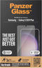 PanzerGlass Screenprotector geschikt voor Samsung Galaxy S24 Plus Glazen | PanzerGlass Ultra-Wide Fit Screenprotector - Case Friendly + Installatie Frame