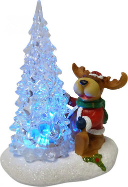Peha Rendier met verlichte boom