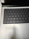 Apple MacBook Pro (2023) - Laptop - M3 8-core 8GB RAM 512GB SSD Azerty - Zilver