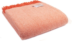 Plaid Visgraat Roze en Parelmoer (Flamingo and Pearl) - 150x183 - Nieuw Wol - Tweedmill UK