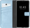 Selencia Hoesje Geschikt voor iPhone 13 Pro Hoesje Met Pasjeshouder - Selencia Echt Lederen Bookcase - Lichtblauw