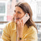 Accezz Liquid Silicone Backcover - iPhone 14 - Schokabsorberend - Roze