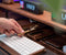 Oakywood OakyBlocks Pen Tray - Massief Walnoot Hout - Pennenhouder voor Modulaire Magnetische Bureau Organiser