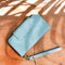Selencia Hoesje Geschikt voor iPhone 13 Pro Hoesje Met Pasjeshouder - Selencia Surya 2-in-1 Uitneembare Vegan Lederen Bookcase - Blauw