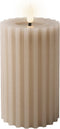 Lumineo Luxe LED kaars/stompkaars - lichtgrijs - ribbel - D7,5 x H14,8 cm - timer