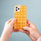 iMoshion Hoesje Geschikt voor iPhone 12 Pro / 12 Hoesje Siliconen - iMoshion Pop It Fidget Toy - Pop It hoesje - goud