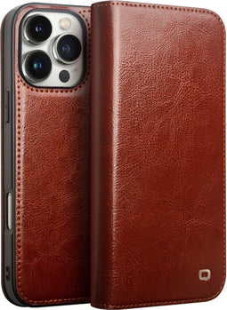 Qialino Geschikt voor iPhone 16 Pro Max hoesje - Leren bookcase - Bruin