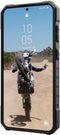 Urban Armor Gear Galaxy S23 FE - Soft case - Militaire bescherming 4.8M drop - Zwart