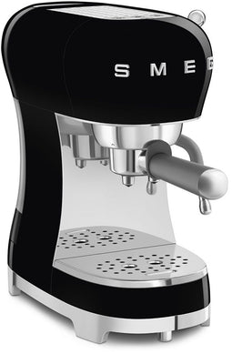 Smeg ECF02BLEU - Espressomachine - 15 bar - Pastelblauw
