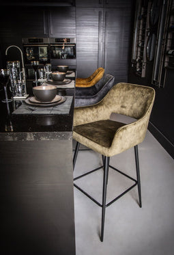 PTMD Fallon Velvet Barkrukken - 61x53x105 cm - Bruin - Set van 2