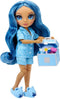 Rainbow High Junior High Pyjamaparty - 23 cm - Skyler (blauw) - Modepop