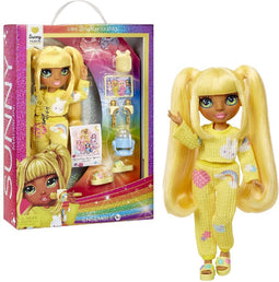 Rainbow High Junior High Pyjamaparty - 23 cm - Sunny (geel) - Modepop