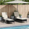 vidaXL - Ligbedden - 2 - stuks - met - Kussens - en - Tafel - Zwart - Poly - Rattan