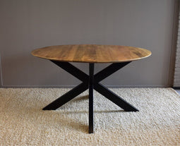 Ronde mango eettafel naturel 'Spider' verjongde rand Ø140 cm | Meubelplaats
