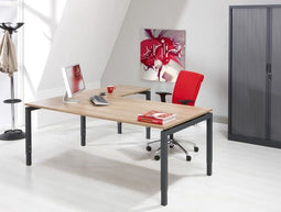 Hoogte verstelbaar hoekbureau Kubus breed 160CM diep 160CM bladkleur Beuken framekleur Aluminium (RAL9006) wingzijde Rechts