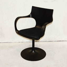 Sample Sale 194 Chair Jim Black with rotating base
