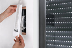 Schellenberg 11405 inbouw rolluik bandopwinder Maxi voor rolluiklint van 23 mm breed en max 12 m lengte, gatafstand 21,5 cm, rolluikwikkelaar