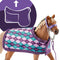 schleich HORSE CLUB - Engelse volbloed met deken - Speelfigurenset - Kinderspeelgoed voor Jongens en Meisjes - 5 tot 12 jaar - 42360
