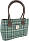 Schoudertas Cassley Lichtblauw met Creme (Duckegg and Cream) - Klassiek - Harris Tweed - Glen Appin of Scotland