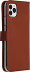 Selencia Hoesje Geschikt voor iPhone 11 Pro Max Hoesje Met Pasjeshouder - Selencia Echt Lederen Bookcase - Lichtbruin
