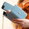 Selencia Hoesje Geschikt voor iPhone 12 Mini Hoesje Met Pasjeshouder - Selencia Eny Uitneembare Vegan Lederen Clutch - Blauw