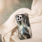 Selencia Hoesje Geschikt voor iPhone 12 Pro / 12 Hoesje - Selencia Maya Fashion Backcover - zwart
