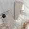 Selencia Hoesje Geschikt voor iPhone 13 Pro Max Hoesje Met Pasjeshouder - Selencia Echt Lederen Bookcase - Lichtgrijs