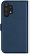 Selencia Hoesje Geschikt voor Samsung Galaxy A32 (4G) Hoesje Met Pasjeshouder - Selencia Echt Lederen Bookcase - Blauw