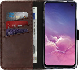 Selencia Hoesje Geschikt voor Samsung Galaxy S10e Hoesje Met Pasjeshouder - Selencia Echt Lederen Bookcase - Bruin