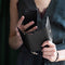 Selencia Hoesje Geschikt voor Samsung Galaxy S20 Ultra Hoesje Met Pasjeshouder - Selencia Eny Uitneembare Vegan Lederen Clutch - Zwart