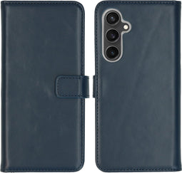 Selencia Hoesje Geschikt voor Samsung Galaxy S23 FE Hoesje Met Pasjeshouder - Selencia Echt Lederen Bookcase - Blauw