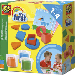 SES - My First - Klei met uitsteekvormen - Klei vormpjes - 3 kleuren Klei - inclusief voorbeeldkaarten - hypoallergeen - makkelijk uitwasbaar