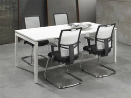 Bureautafel of vergadertafel Kubus 180x90cm breed 180CM diep 90CM hoogte bladkleur Wit framekleur Zwart (RAL9005)