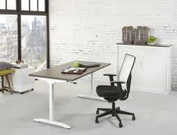 Slinger verstelbaar zit/zit bureau NLST breed 180CM diep 80 cm bladkleur Kersen framekleur Zwart (RAL9005)