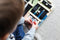 Small Foot - Houten Activiteitenbord Vergrendelingen en Verbindingen