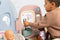 Smoby - Baby Care - Baby verzorgingscentrum - kinderopvang voor poppen met 5 verschillende ruimtes: ingang, speeltuin, toilet, dutje, maaltijd/creatief.
