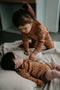 Snoozebaby Organische Pyjama Toffee - maat 86/92