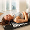 Spijkermat Acupressuur Mat - Shakti Mat met Massagebal en Draagtas - Massagemat 68x42x2 cm Earkings - Zwart