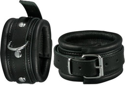 Stoere zwarte handboeien