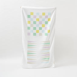 Sunnylife - Beach Strandlaken Summer Games Backgammon 160 x 90cm - Polyester - Wit