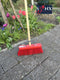 Synx Tools Bezem Nylon Straatbezem - 30 cm - Rode kap - Kunststof vezel - Buitenbezem - Schoonmaakartikelen - met steel 150 cm