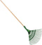 Synx Tools Gazonhark Groen Bladhark met steel - Tuinruimer - 22 tanden | Groen - Verzinkt - Harken / hark met Houten steel 150 cm