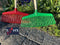 Synx Tools Gazonhark Met steel 150cm bladhark - Tuinruimer - Harken - 23 Tanden - Grashark- Gazon - Kunststof Blauw/Groen/Rood - Hark