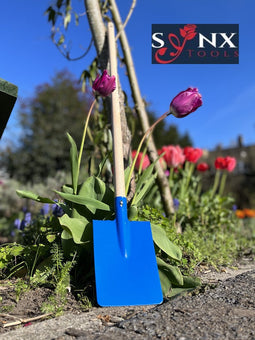 Synx Tools - Kinderspade Junior - schepjes - Speelgoed - Bats / Spade - Buitenspeelgoed / Speelgoed - Tuinsetjes - Tuinierspeelgoed - Zandbakspeelgoed - Kinderen - Inclusief Steel 75cm